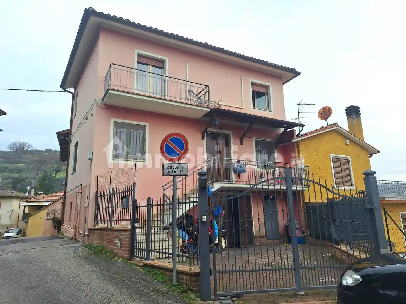 Casa indipendente in vendita a San Severino Marche