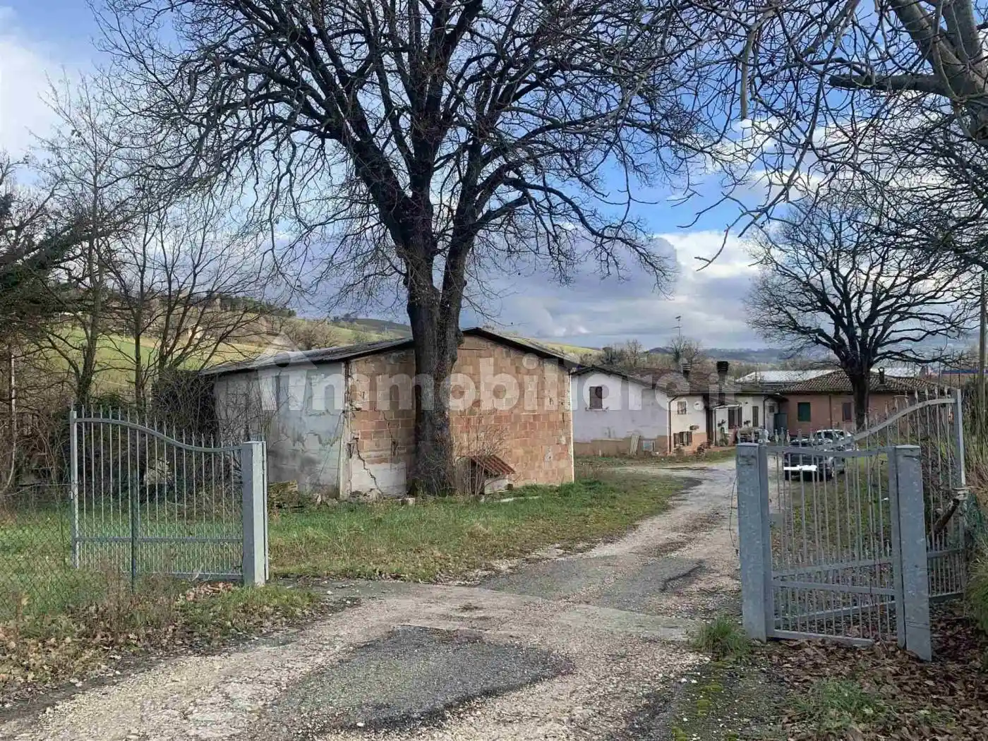 Casa indipendente in vendita a Camerino