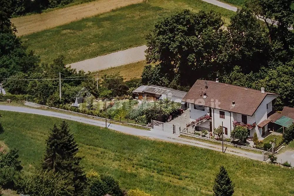 Villa in vendita a Borghetto di Borbera