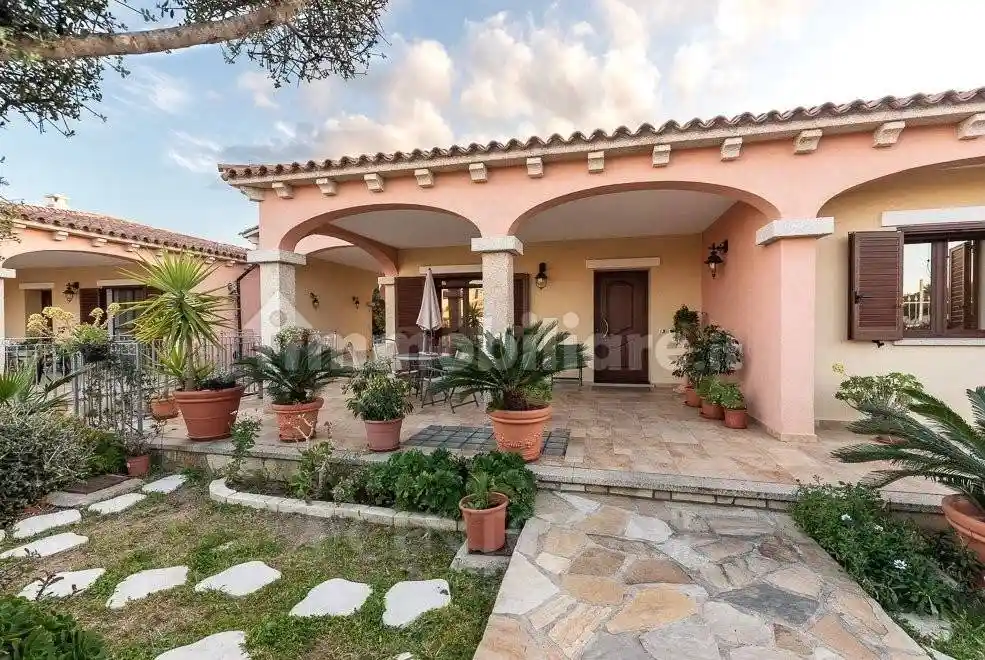 Villa in vendita a Olbia