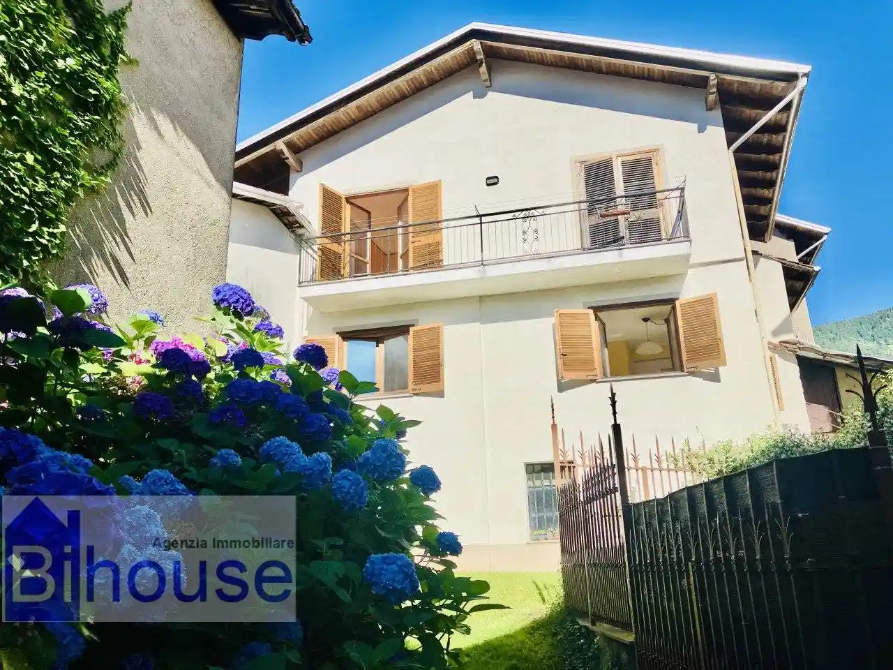 Villetta a schiera in vendita a Valdilana