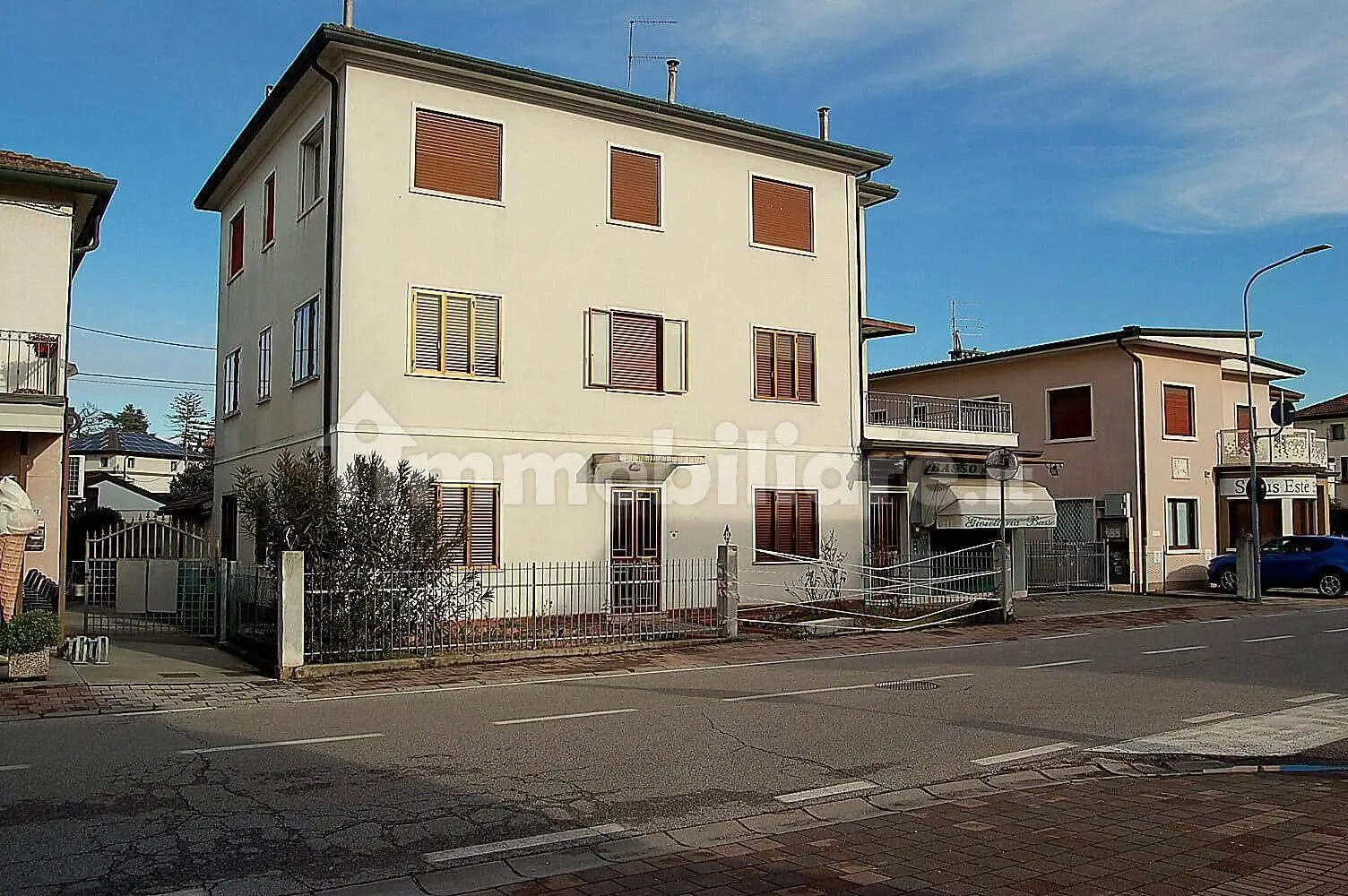 Palazzo - Edificio in vendita a Carmignano di Brenta