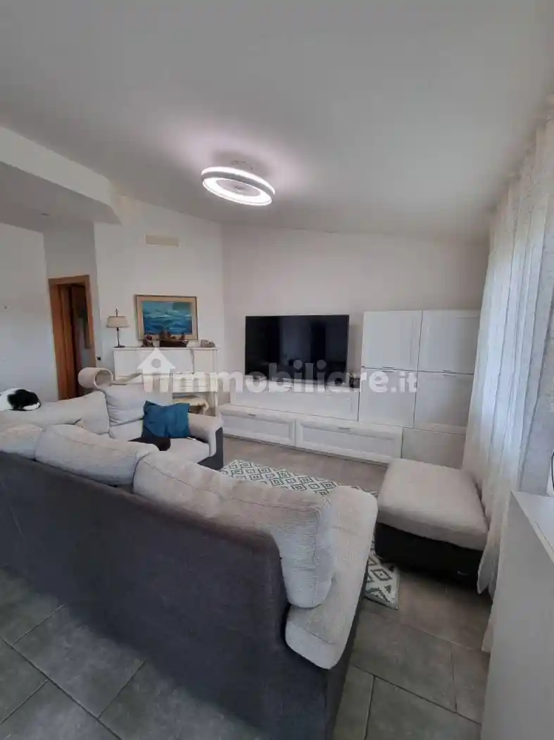 Appartamento in vendita a Lanuvio