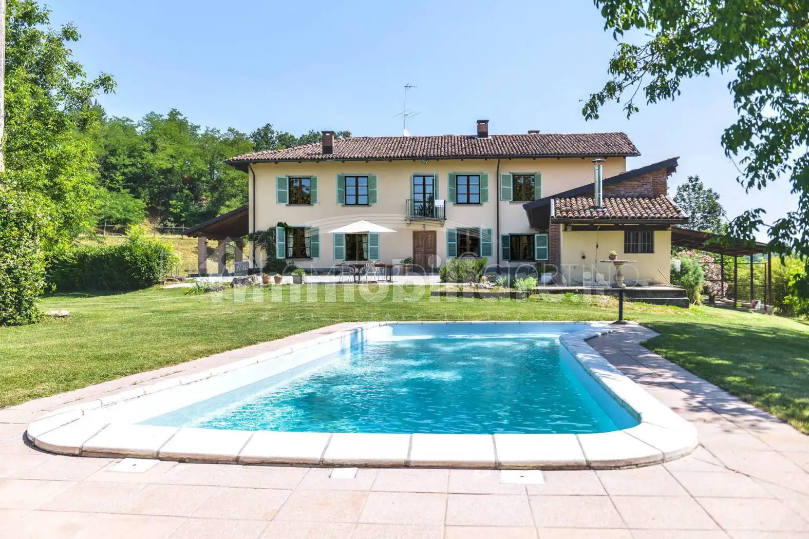 Rustico - Casale in vendita a Asti