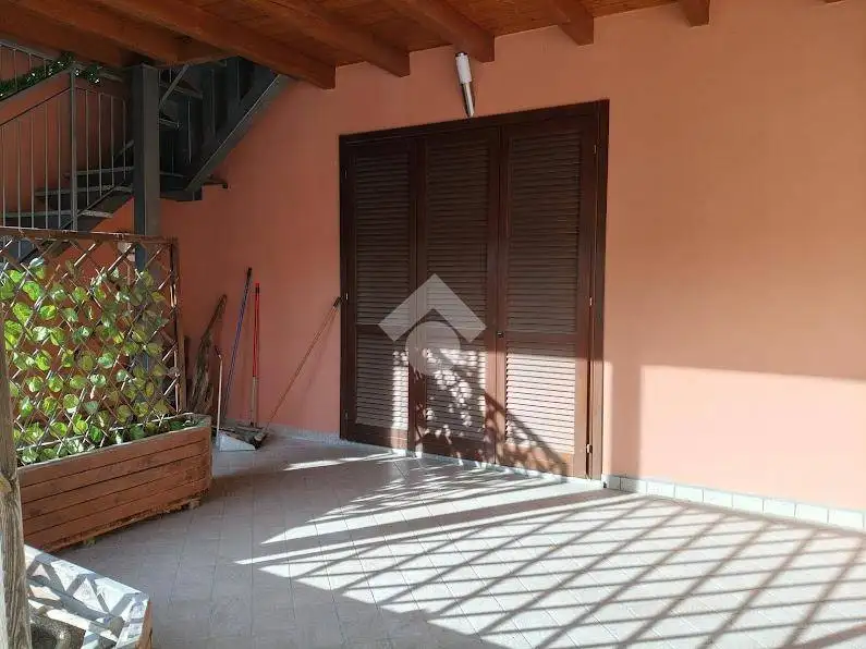 Trilocale via via albuzzi 10, Clivio - foto 2