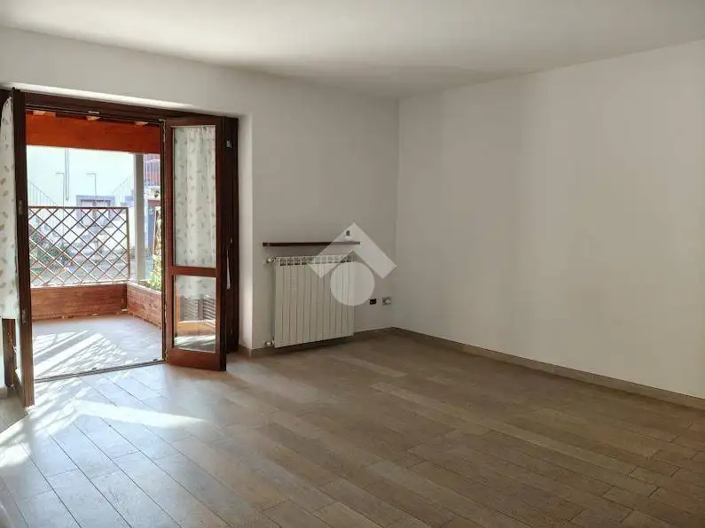 Trilocale via via albuzzi 10, Clivio - foto 4