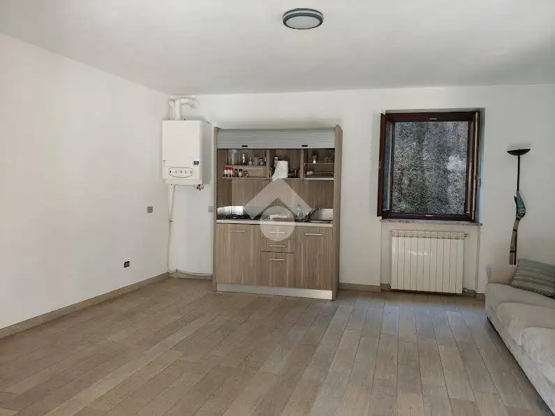 Trilocale via via albuzzi 10, Clivio - foto 5