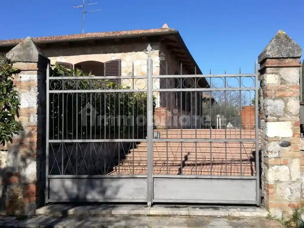 Villa in vendita a Sovicille