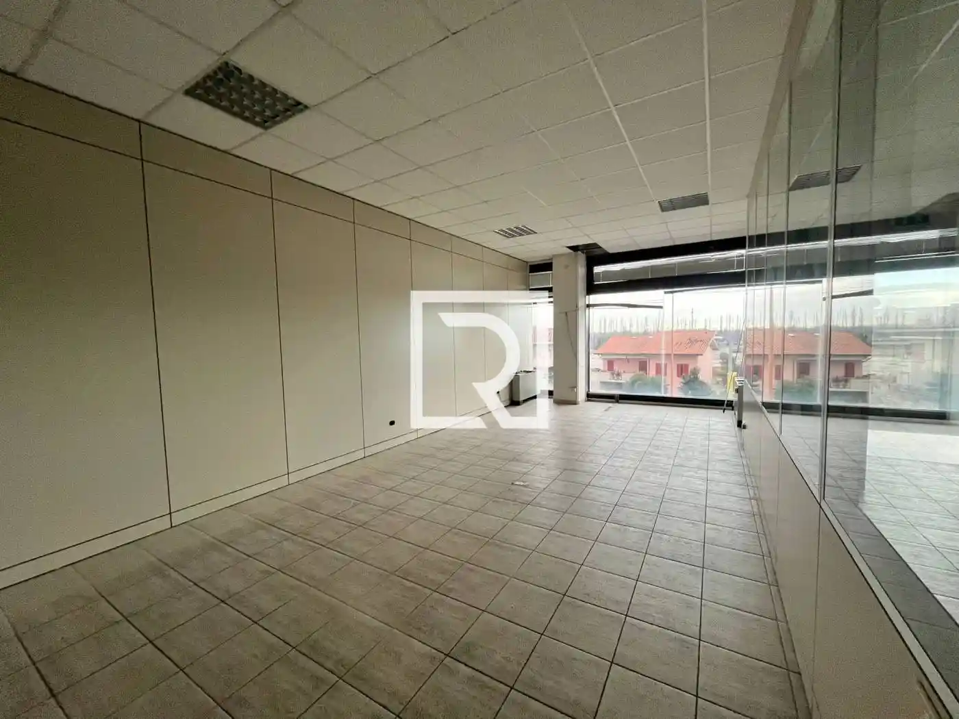 Palazzo - Edificio in Affitto - foto 5