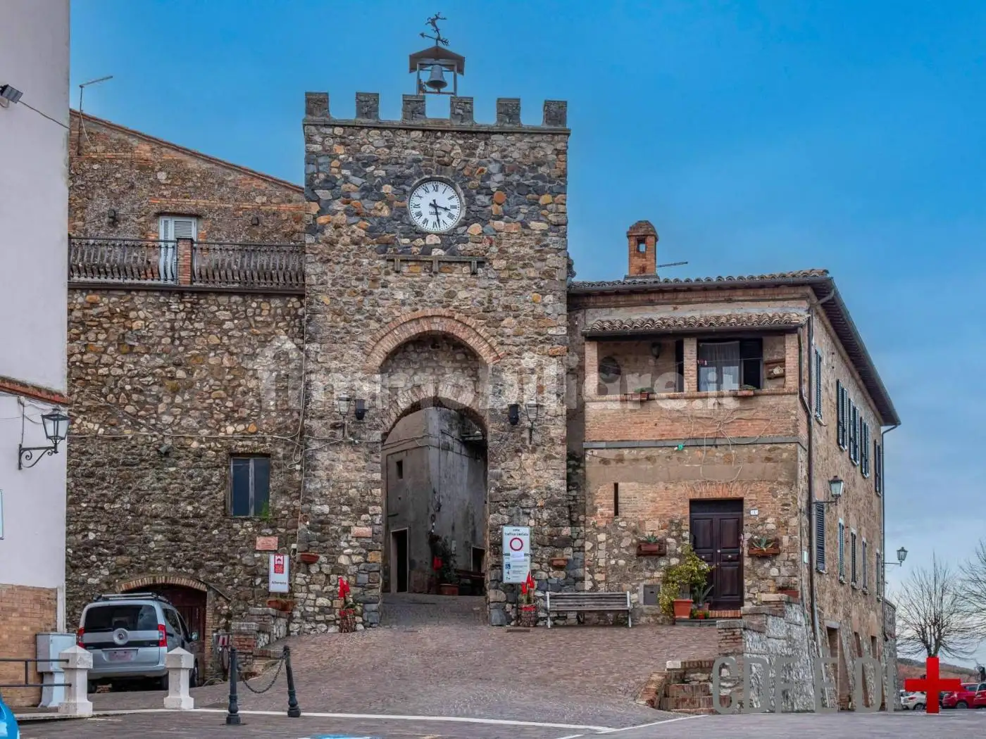 Casale piazza Attilio Lupi, Centro, Allerona - foto 2