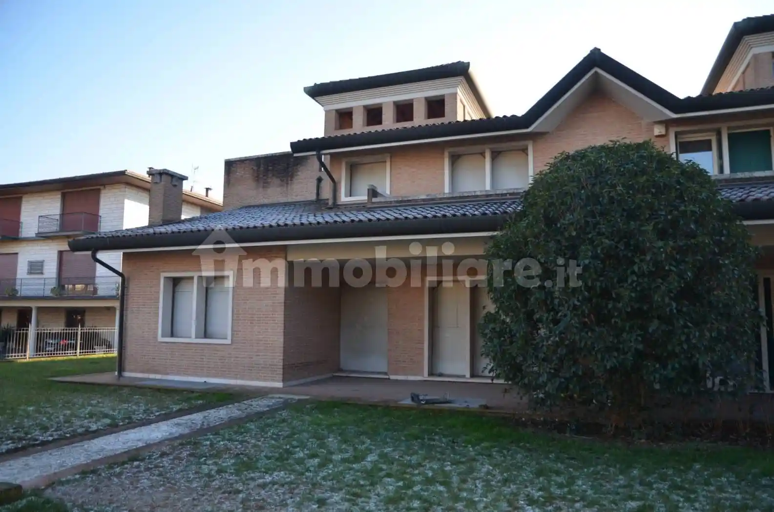Villa in vendita a Azzano Mella