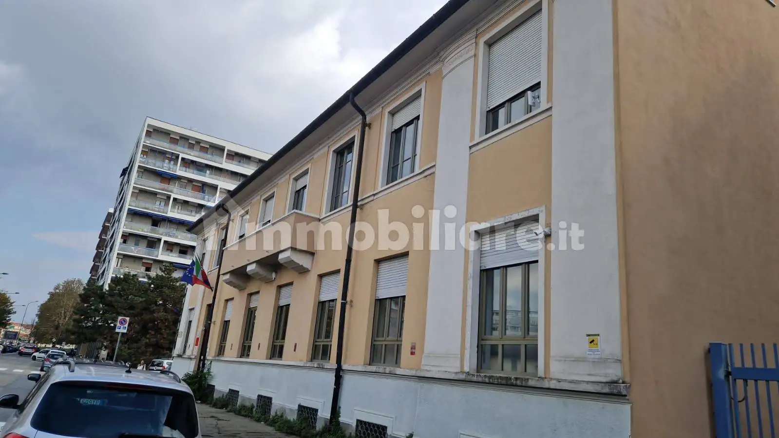 Palazzo - Edificio in affitto a Torino