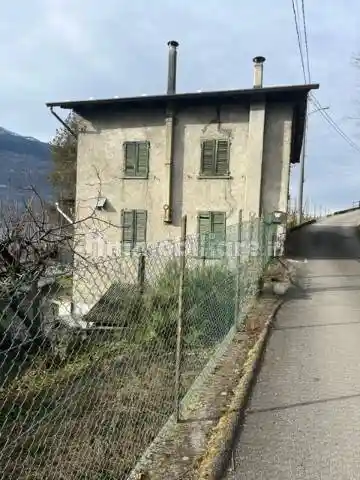Villa in vendita a Teglio