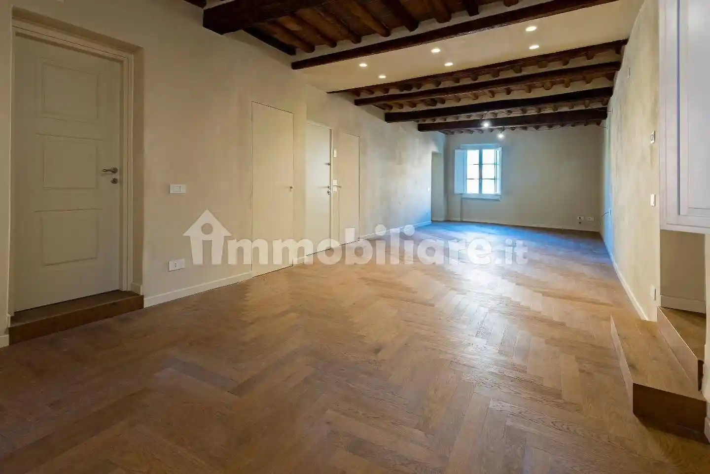 Appartamento in vendita a Lucca