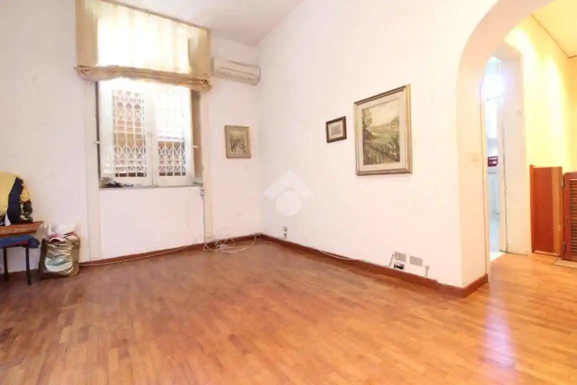 Quadrilocale via San Francesco da Paola, Centro Storico, Reggio Calabria - foto 2