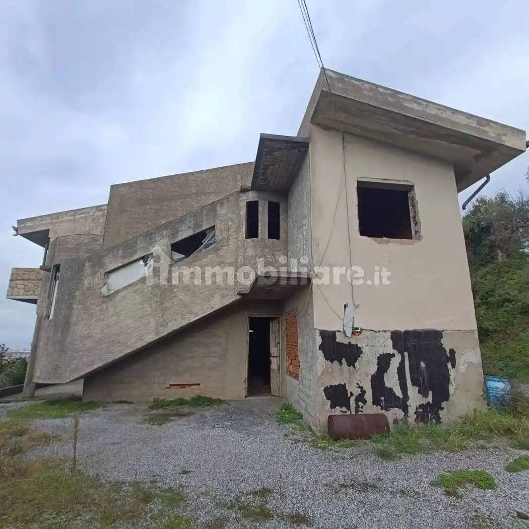 Casa indipendente in vendita a Barcellona Pozzo di Gotto