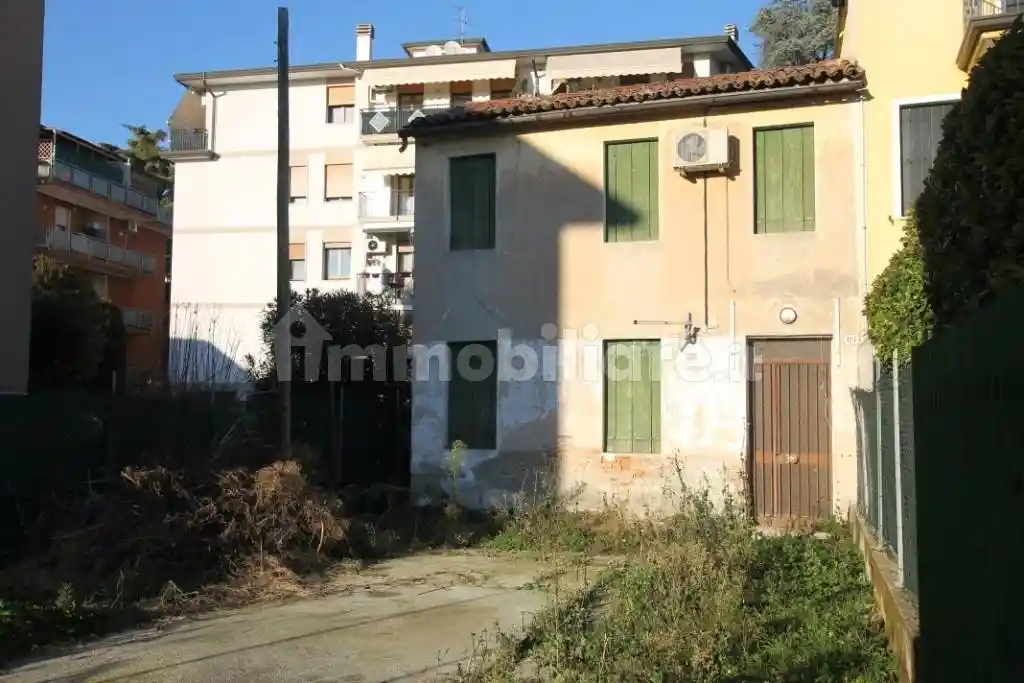 Casa indipendente in vendita a Padova