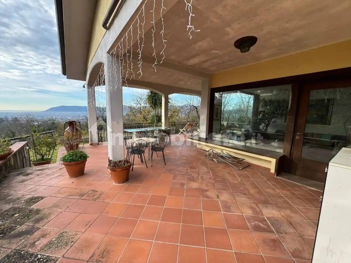 Villa in vendita a Castelnuovo Magra