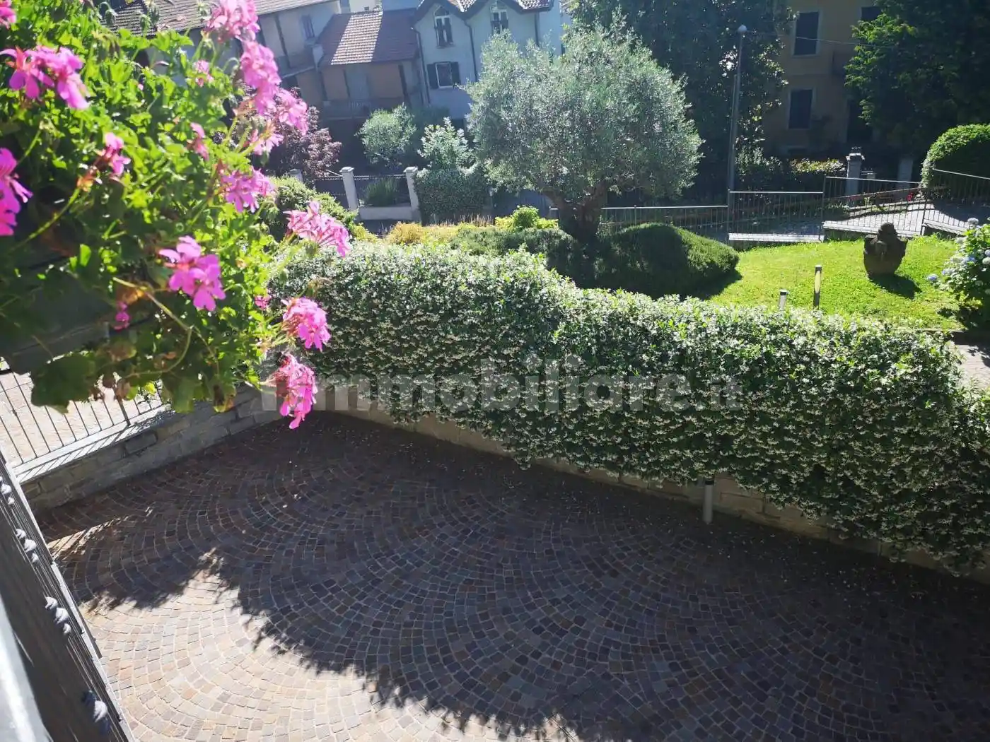 Villa bifamiliare via Generale Antonio Cantore 2, Cartabbia, Varese - foto 3