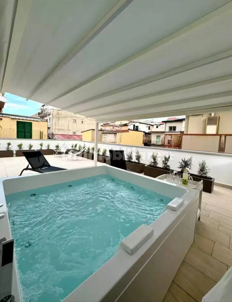 Appartamento in affitto a Soverato