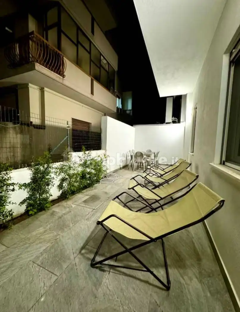 Appartamento in affitto a Soverato