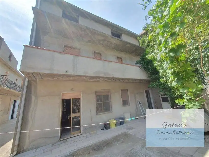Casa indipendente in vendita a Reggio Calabria