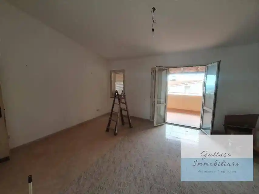 Appartamento buono stato, secondo piano, Reggio Calabria - foto 2