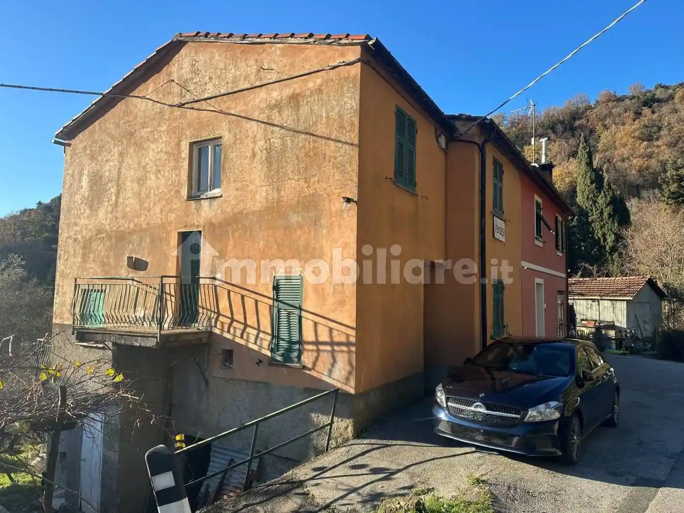 Casa indipendente in vendita a Castiglione Chiavarese