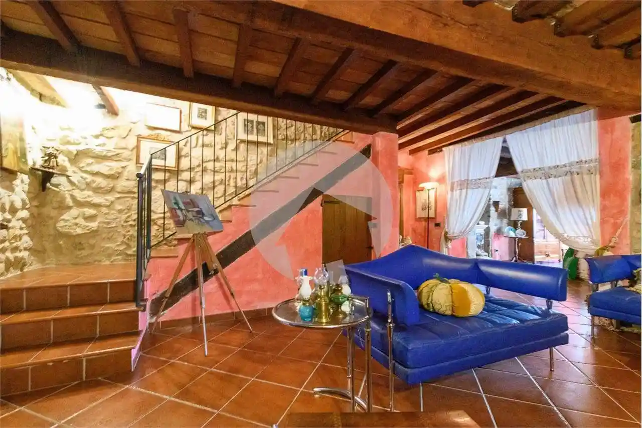 Rustico - Casale in vendita a San Polo d'Enza