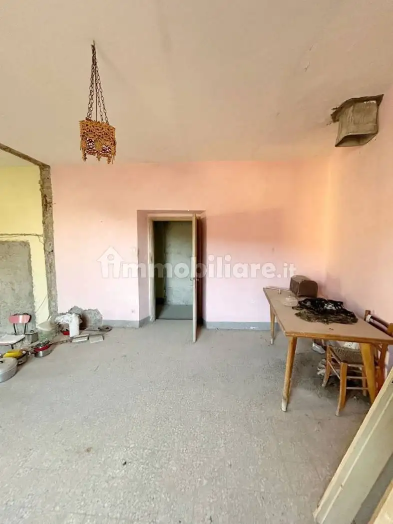 Appartamento in vendita a Vacone