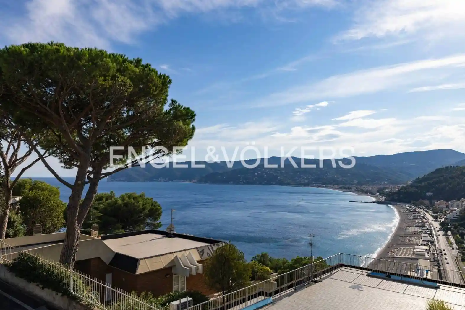 Villa in vendita a Bergeggi