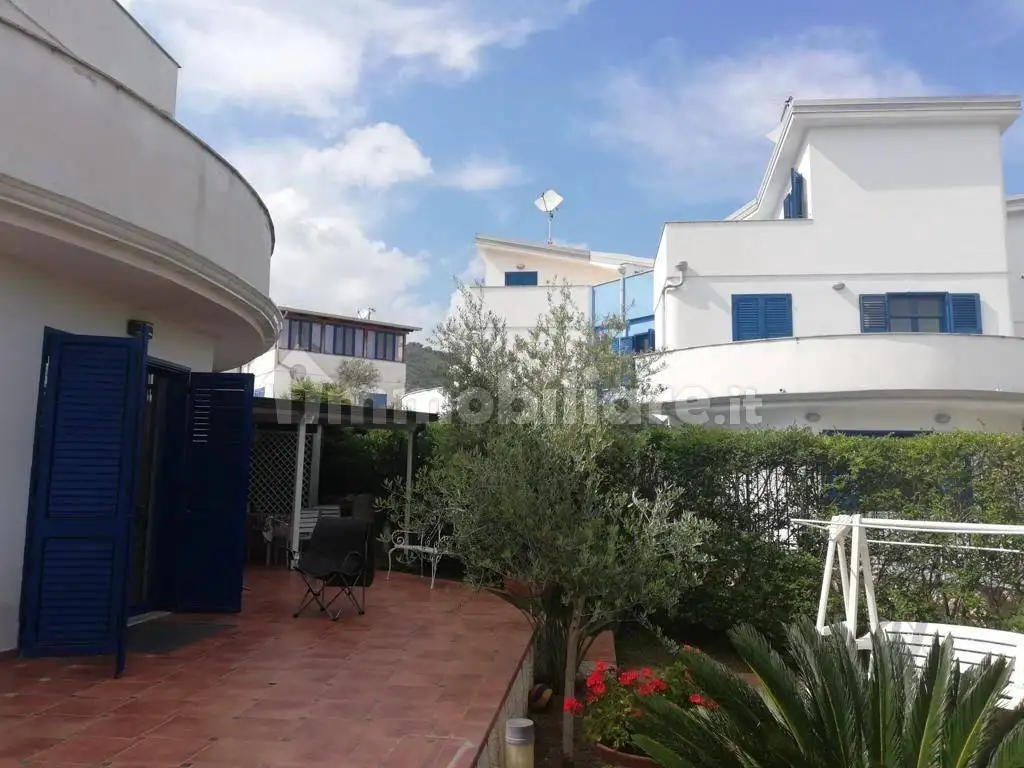 Villa in affitto a Montauro