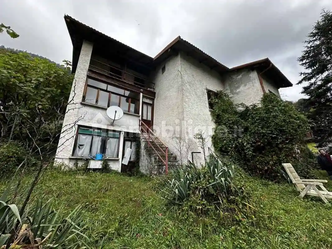 Casa indipendente in vendita a Varallo