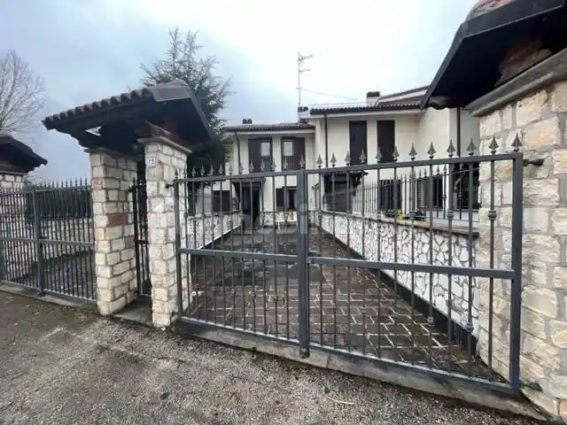 Villa a schiera viale 24 Maggio 72, Centro, Rocca di Mezzo - foto 3