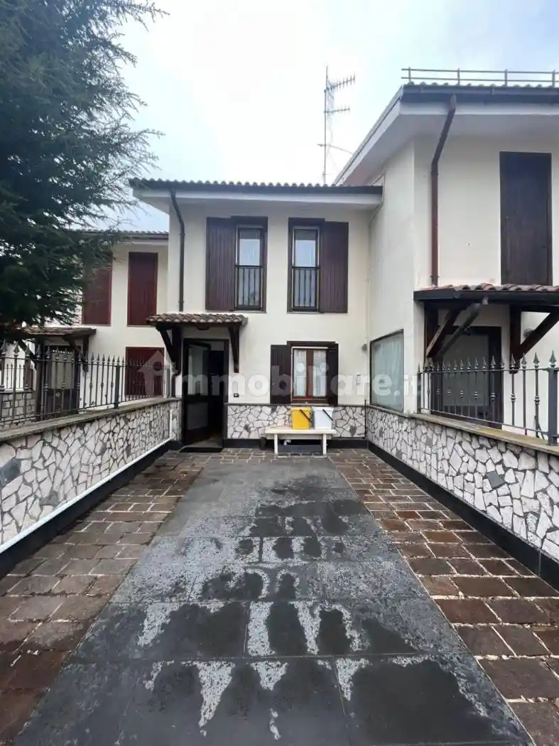 Villa a schiera viale 24 Maggio 72, Centro, Rocca di Mezzo - foto 4