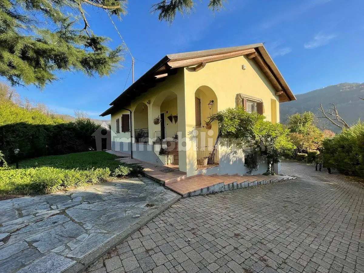 Villa in vendita a Torre Bormida