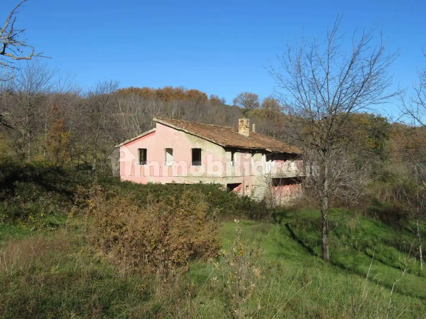 Rustico - Casale in vendita a San Severino Marche