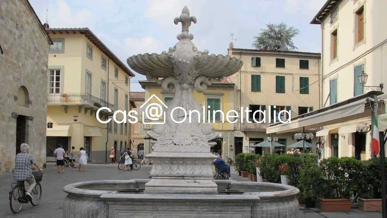 Palazzo - Edificio in vendita a Camaiore