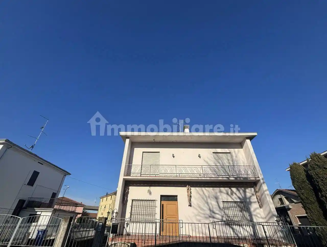 Villa in vendita a Sorbolo Mezzani