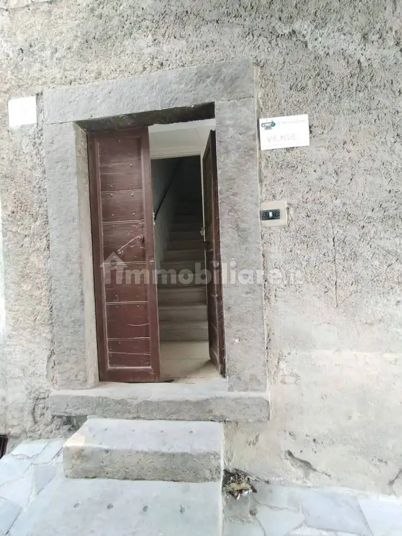 Casa indipendente in vendita a Vallerano