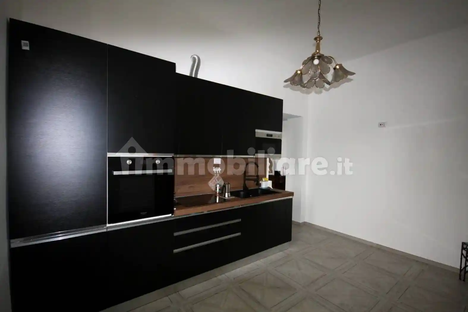 Trilocale piazzale Luigi Emanuele Corvetto 3, Corvetto, Milano - foto 2