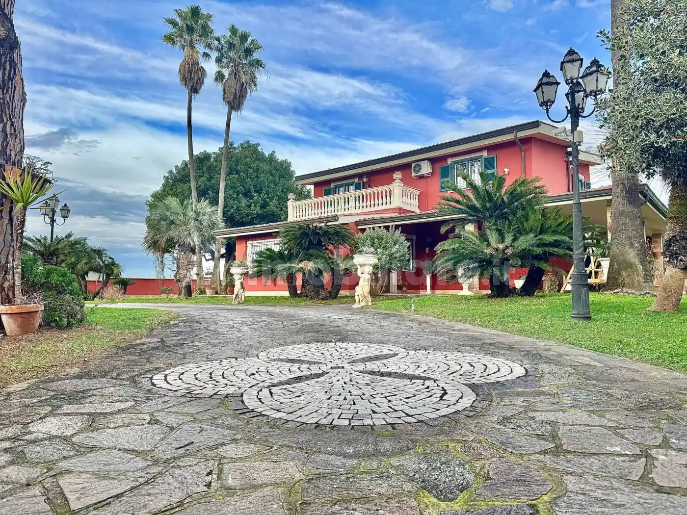 Villa in vendita a Nettuno