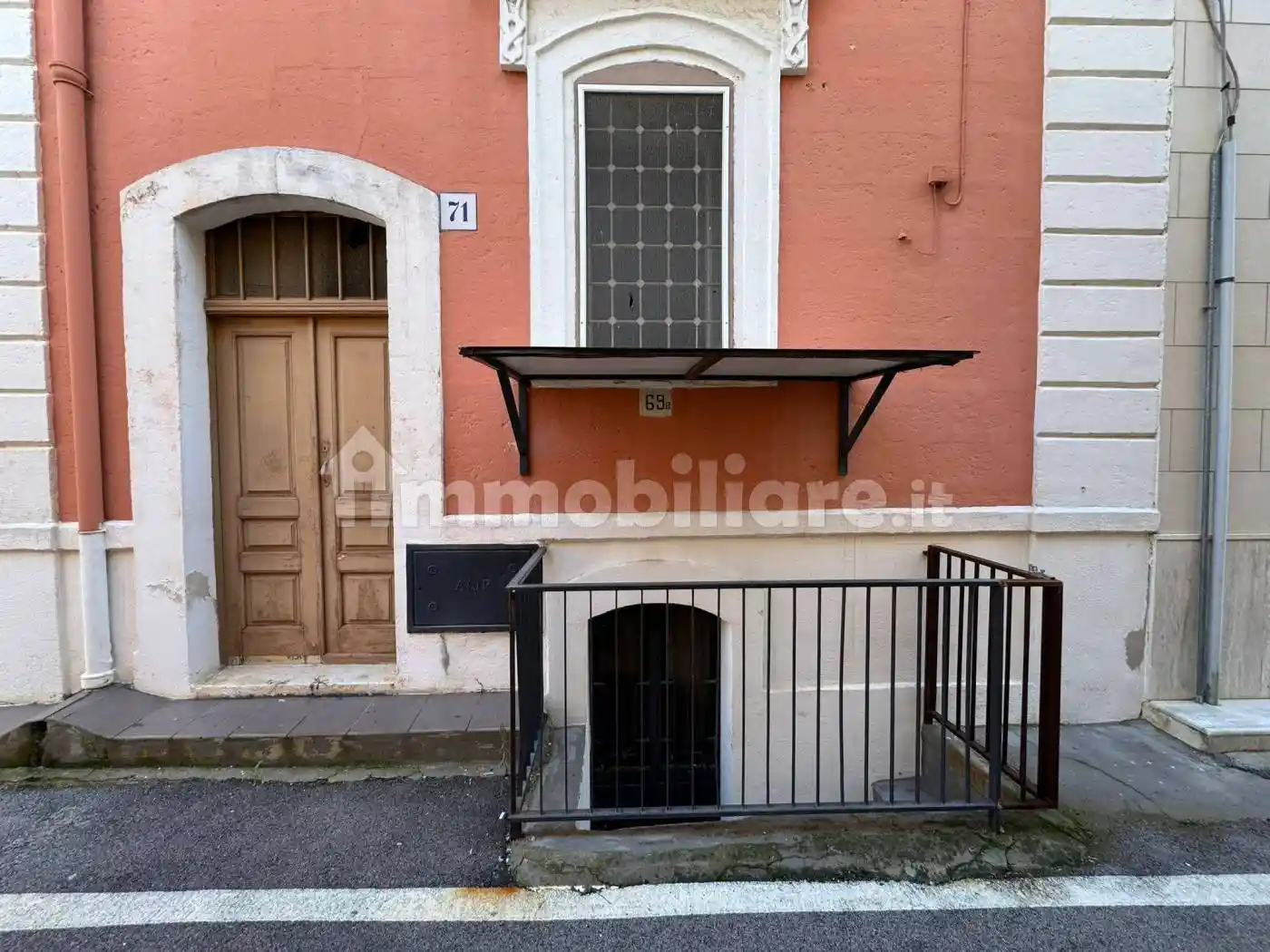 Casa indipendente in vendita a Bari