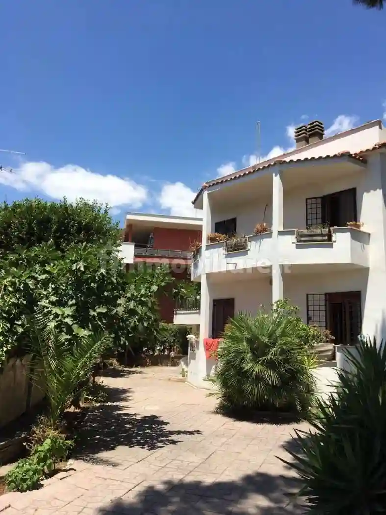Villa plurifamiliare via delle Azalee 12, Lido di Cincinnato - Sirene, Anzio - foto 4