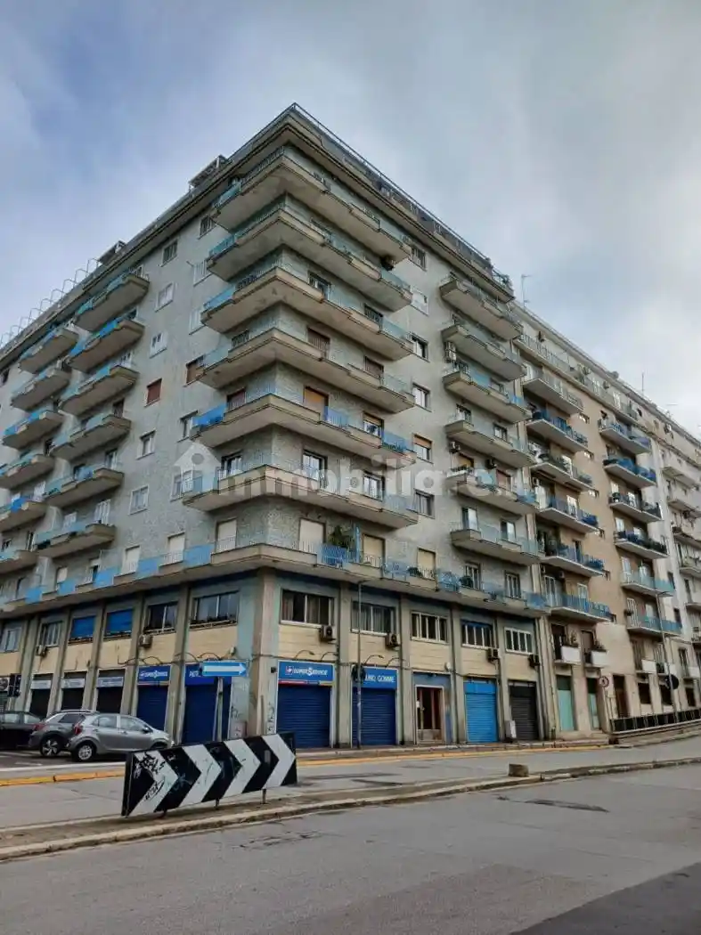 Appartamento in affitto a Bari