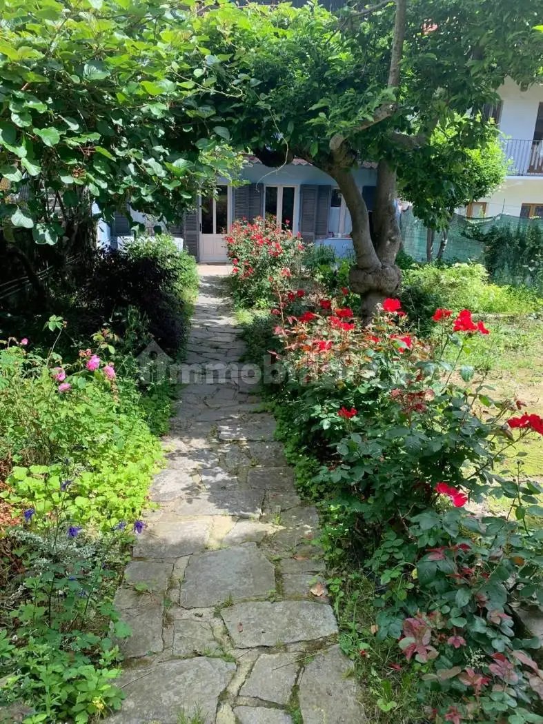 Villa bifamiliare via degli Orti 33, Centro, Azeglio - foto 2