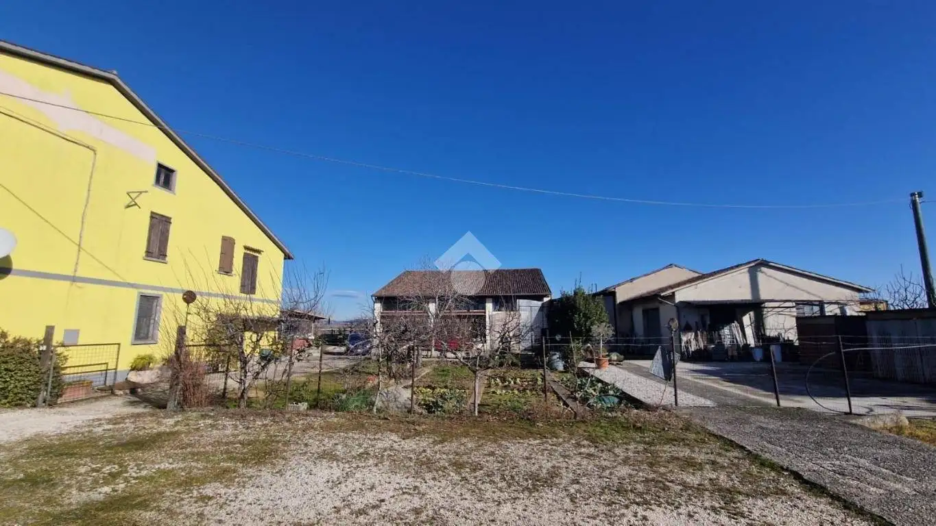 Rustico - Casale in vendita a Medole