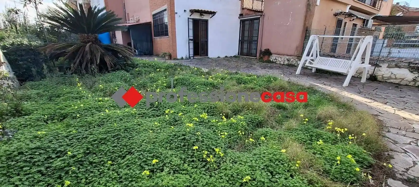 Villetta a schiera in vendita a Pomezia