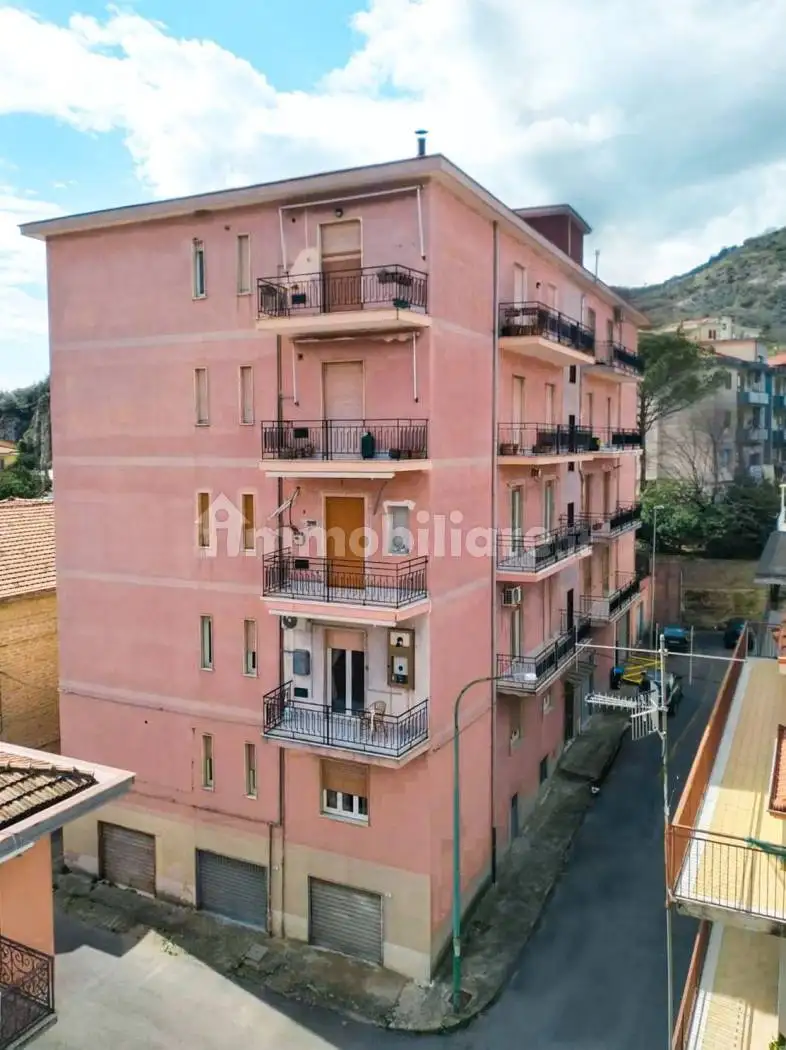 Appartamento in vendita a Montecorvino Rovella