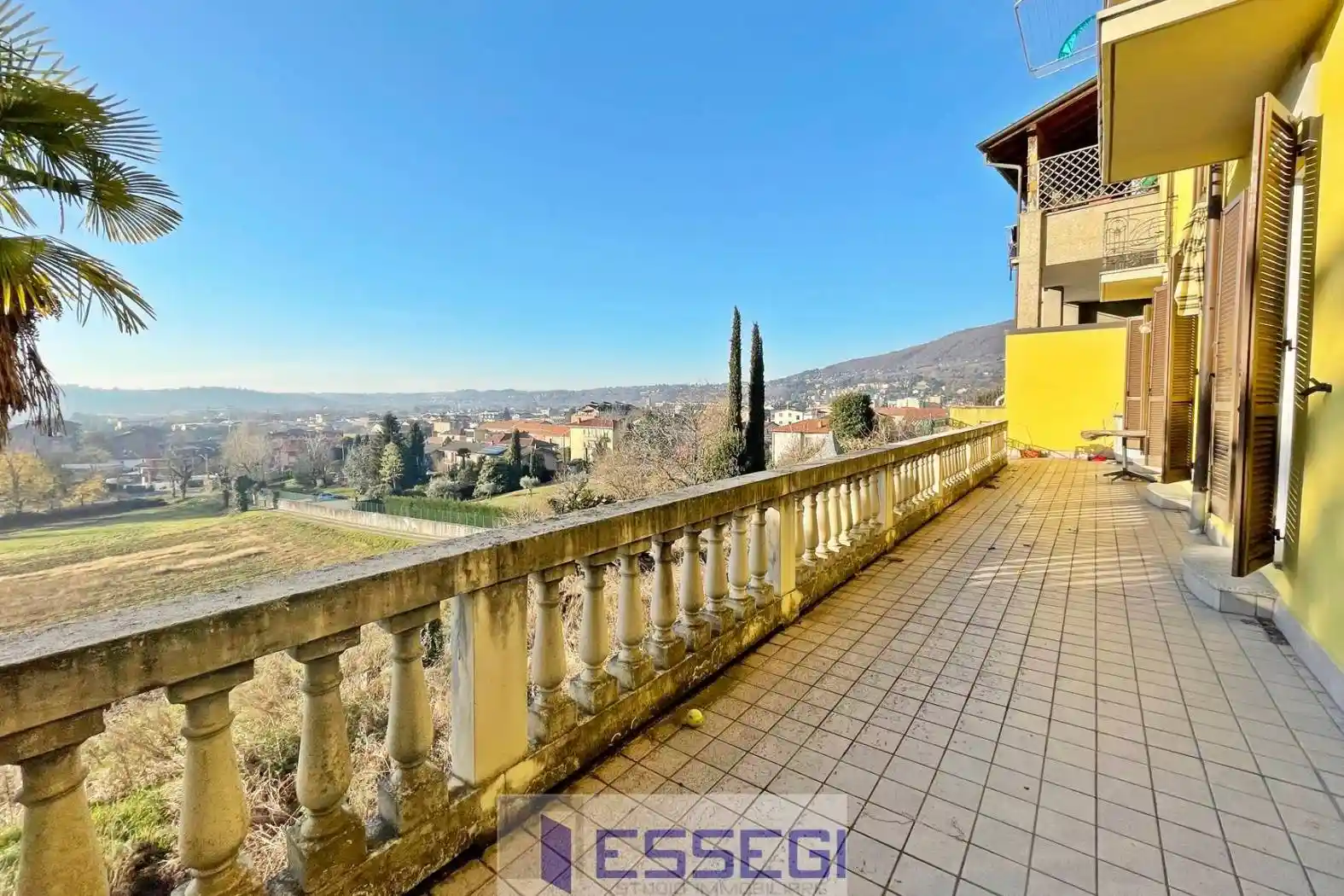 Appartamento in vendita a Erba